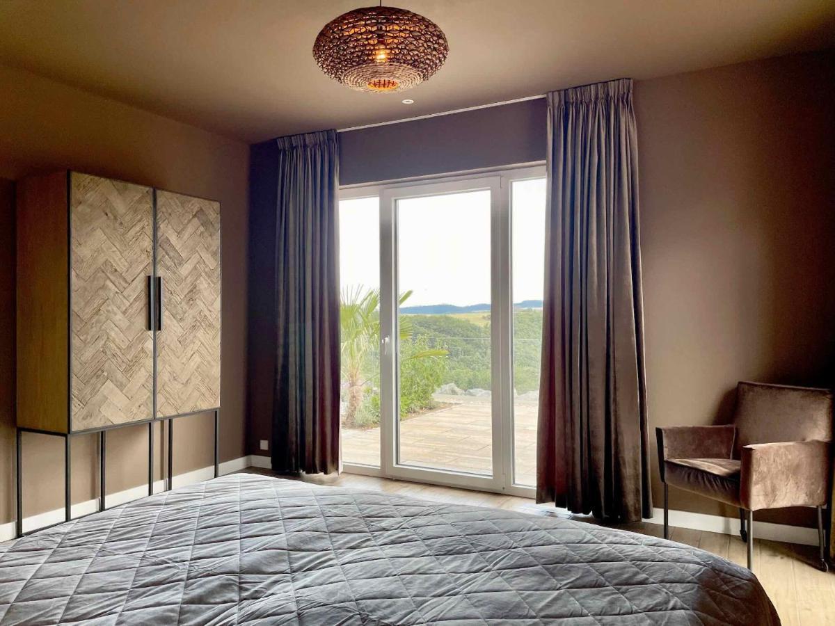 Luxapart Eifel Mit Privater Sauna Harscheid Eksteriør bilde